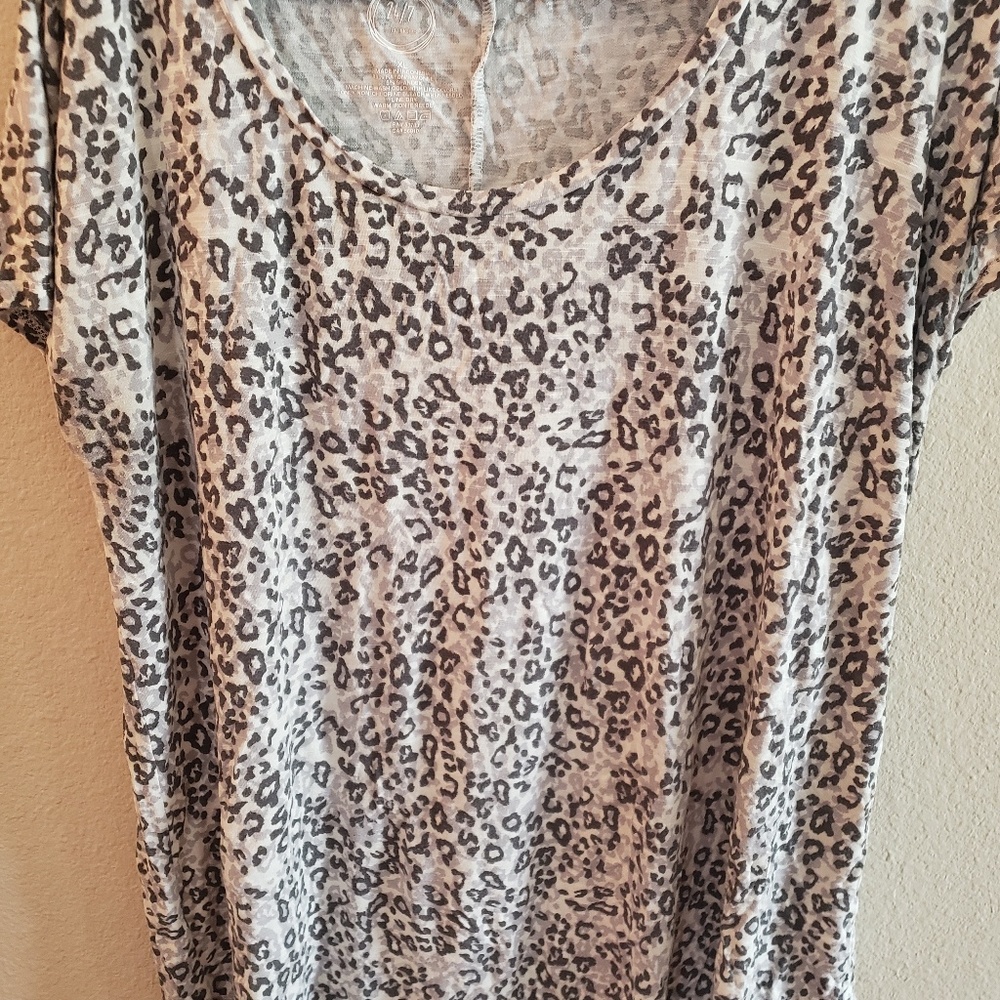 Tee shirt